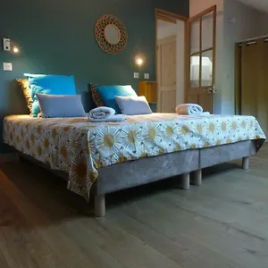 gite-duplex-bio-colonel-moutarde.hotels-rhonealpes.com/